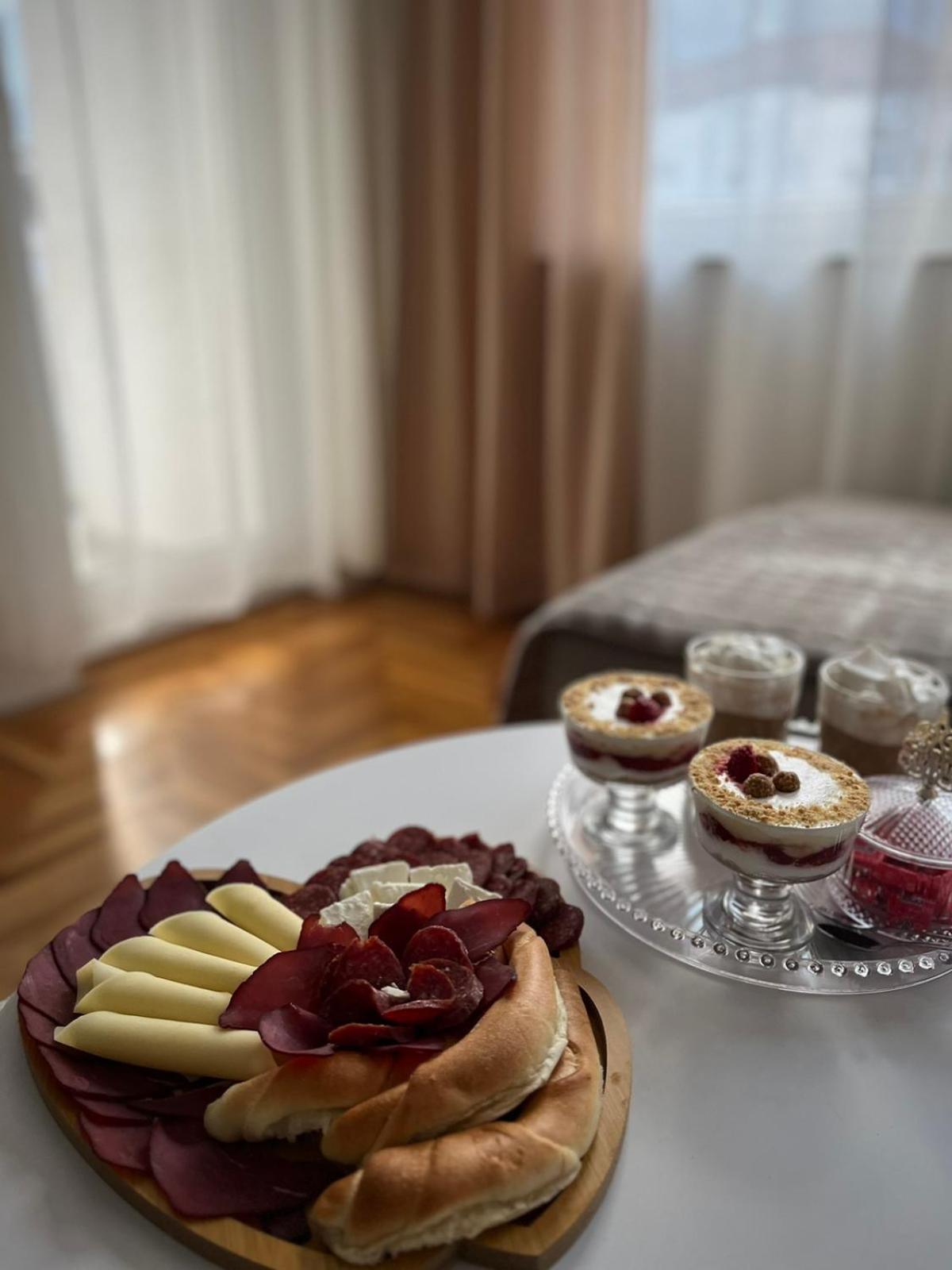 Holiday Konjic Apartment Buitenkant foto