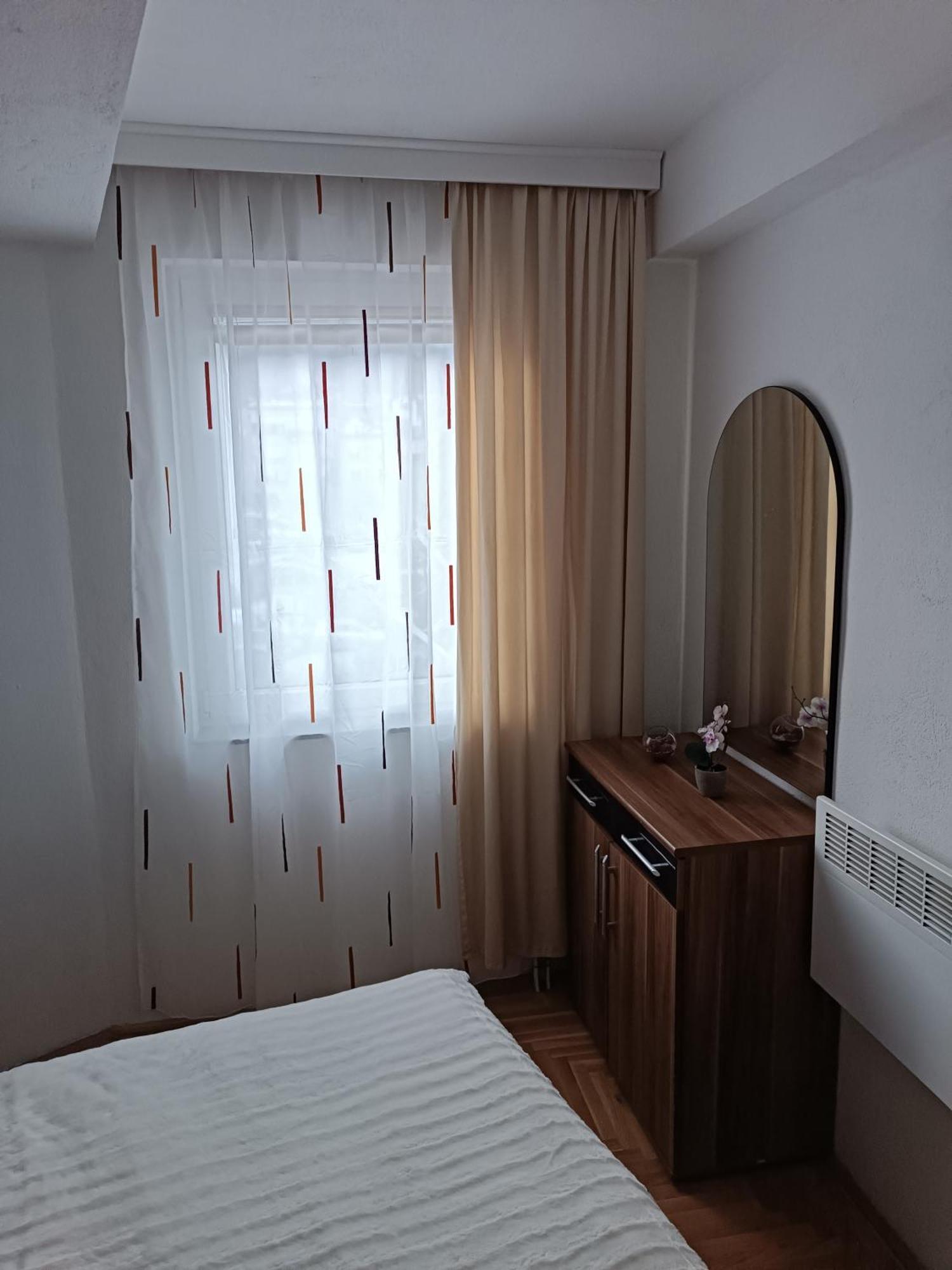 Holiday Konjic Apartment Buitenkant foto